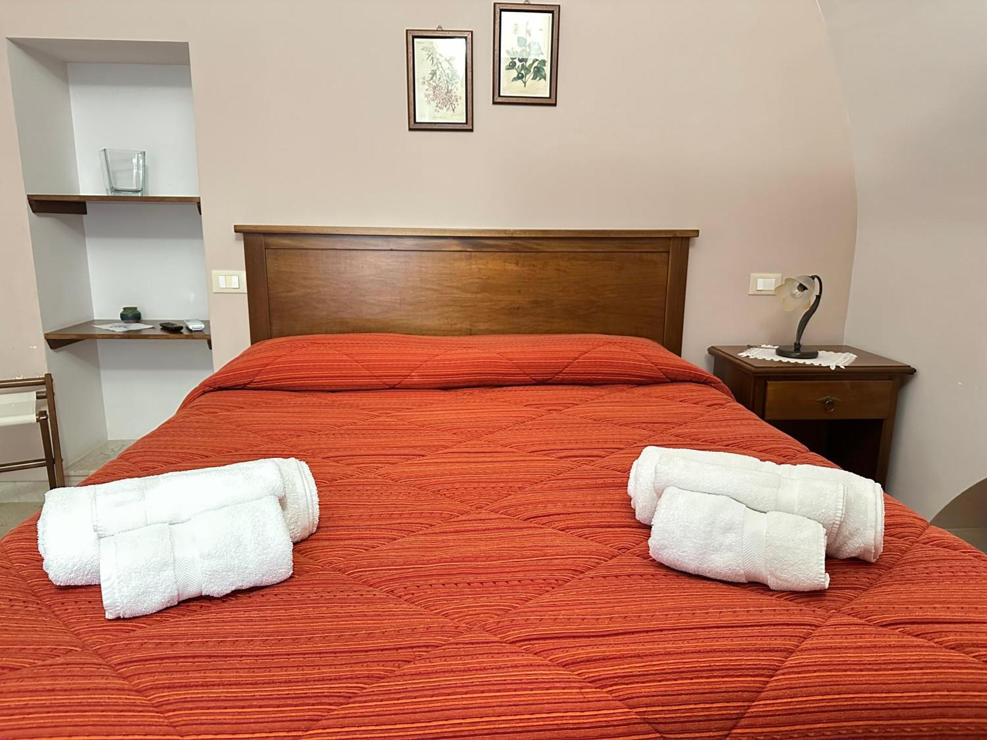 Historic B&B Apartments Home Chiaramonte Gulfi Esterno foto