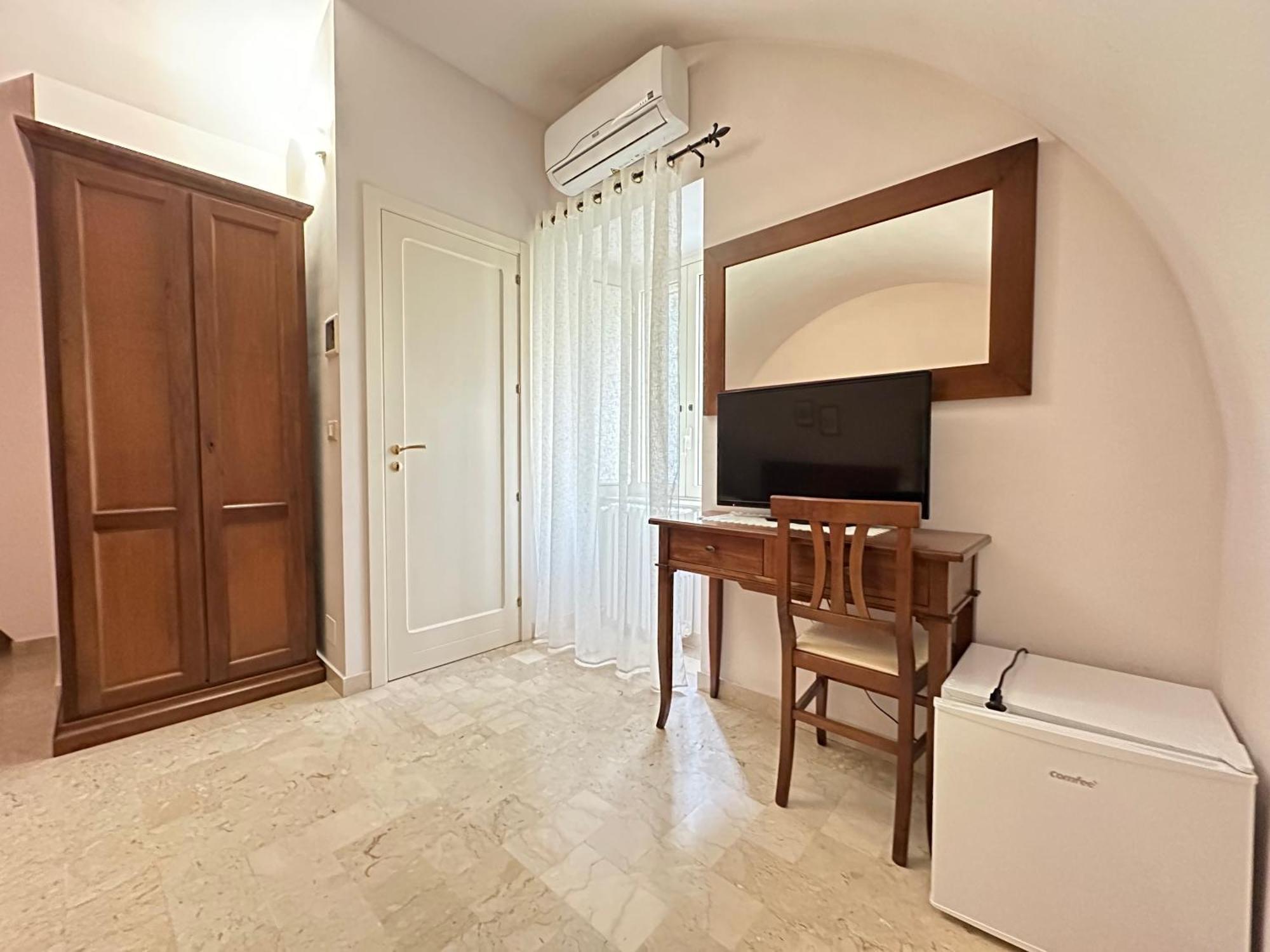 Historic B&B Apartments Home Chiaramonte Gulfi Esterno foto