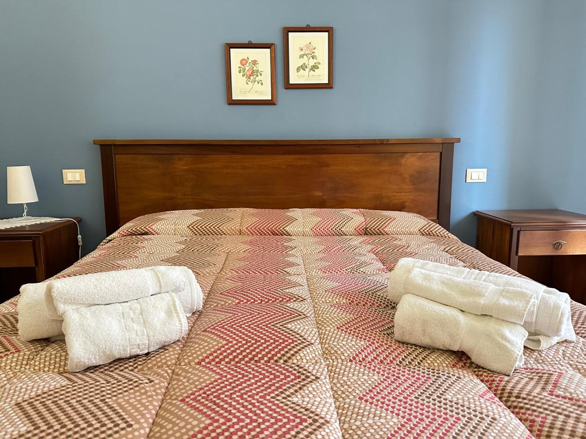 Historic B&B Apartments Home Chiaramonte Gulfi Esterno foto